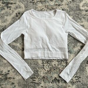 Lululemon Ebb to street long sleeve size 4